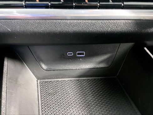 Used 2025 Chevrolet Equinox LT FWD image 32