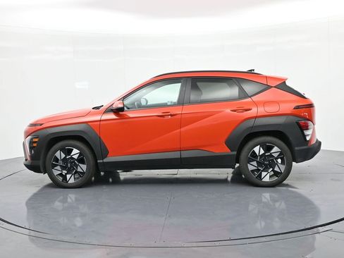 Used 2024 Hyundai Kona SEL image 9