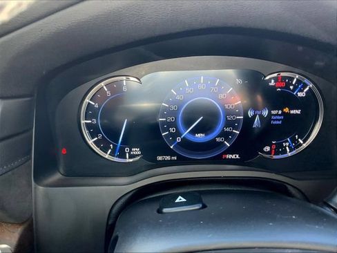 Used 2019 Cadillac Escalade Premium Luxury AWD/4WD image 19