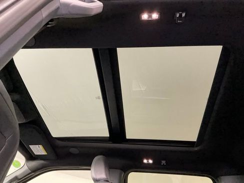 New 2025 Ford F150 Lariat w/ Equipment Group 502A High image 17