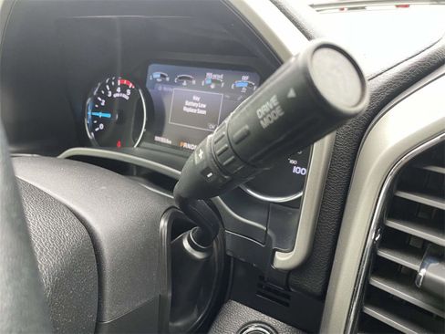 Used 2021 Ford F250 Lariat image 17