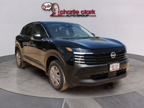 Used 2026 Nissan Kicks S FWD image 7