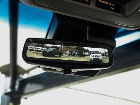 Used 2019 Cadillac Escalade Luxury AWD/4WD image 22