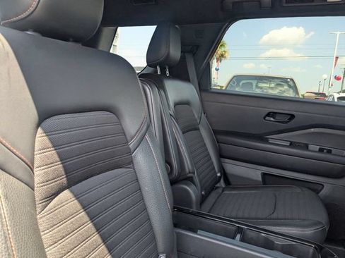 Used 2024 Nissan Pathfinder Rock Creek AWD/4WD image 31