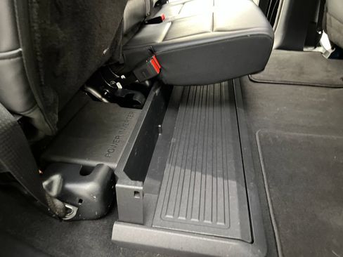 Used 2026 Ford F250 Lariat AWD/4WD image 23