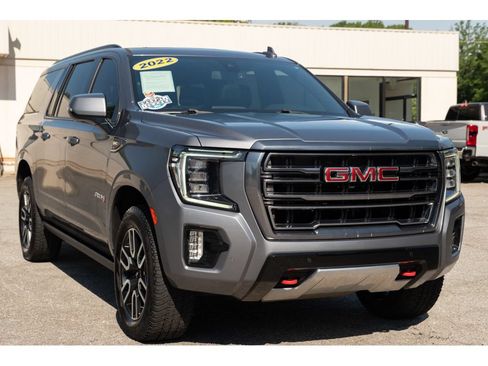 Used 2022 GMC Yukon XL AT4 AWD/4WD image 36
