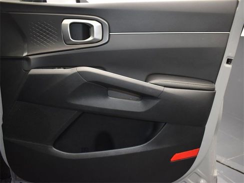 Certified 2025 Kia Sorento S w/ Panoramic Sunroof Package image 14