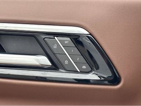 New 2026 Chevrolet Tahoe High Country AWD/4WD image 31