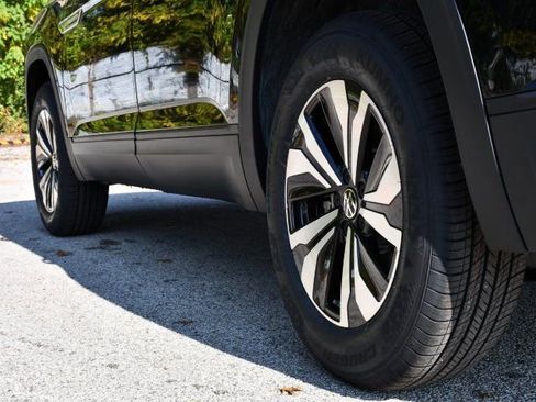 New 2026 Volkswagen Atlas Cross Sport SE image 9