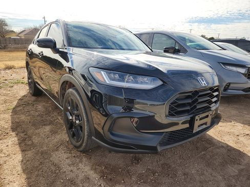 Used 2023 Honda HR-V Sport image 1