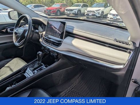 Used 2022 Jeep Compass Limited AWD/4WD image 30