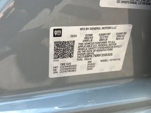 Used 2024 GMC Sierra 2500 AT4 w/ AT4 Premium Plus Package AWD/4WD image 32