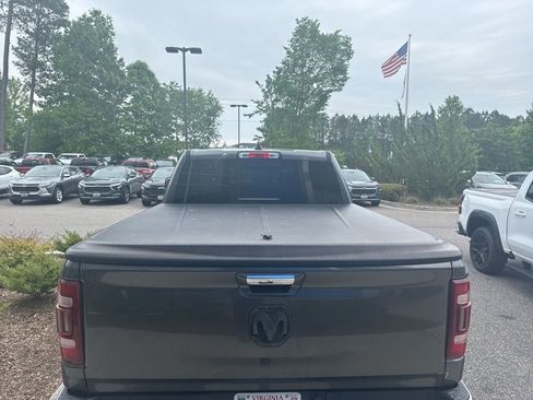 Used 2019 RAM 1500 Laramie AWD/4WD image 3