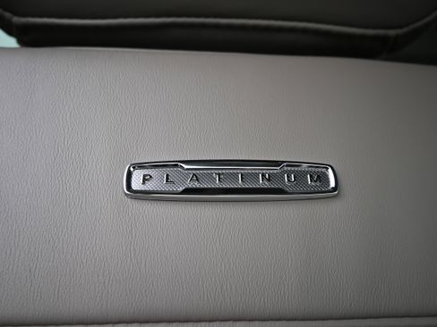 Used 2025 Ford F450 Platinum w/ Platinum Plus Package image 5