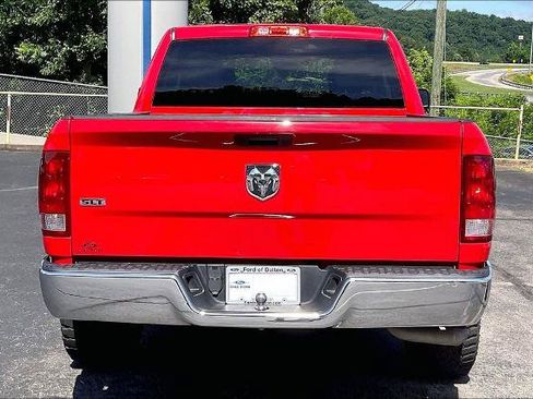 Used 2022 RAM 1500 Classic SLT RWD image 4
