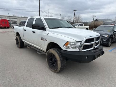 Used 2016 RAM 3500 Tradesman w/ Chrome Appearance Group image 19