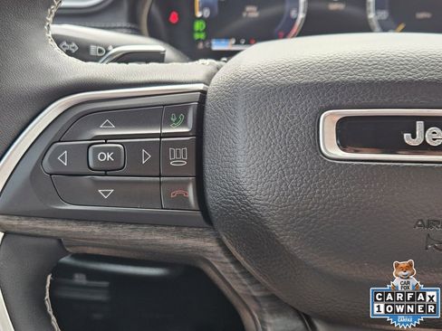 Used 2024 Jeep Grand Cherokee L Limited w/ Luxury Tech Group II image 35