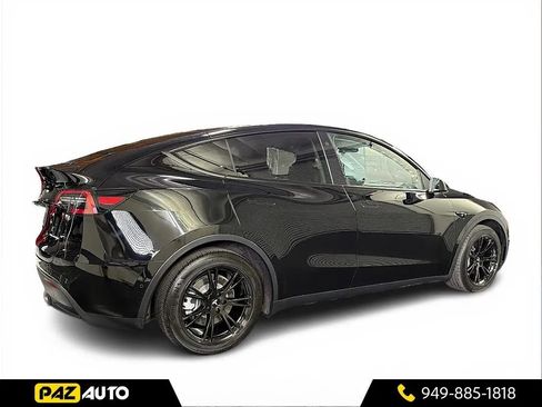 Used 2021 Tesla Model Y Long Range AWD/4WD image 5