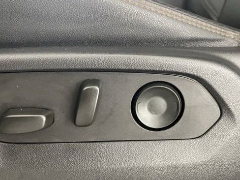 Used 2022 GMC Sierra 1500 AT4 w/ Technology Package image 35