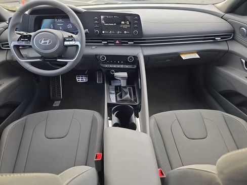 New 2026 Hyundai Elantra SEL Sport Premium image 18