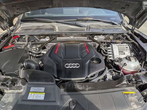 Used 2022 Audi SQ5 Premium Plus w/ Premium Plus Package image 29