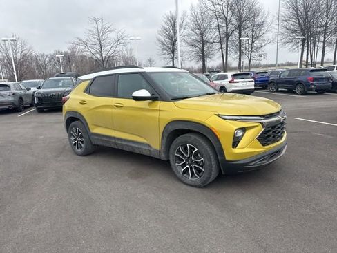 Used 2024 Chevrolet TrailBlazer ACTIV w/ Driver Confidence Package image 6