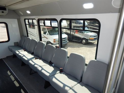 Used 2016 Chevrolet Express 4500 w/ Shuttle Bus Package image 26