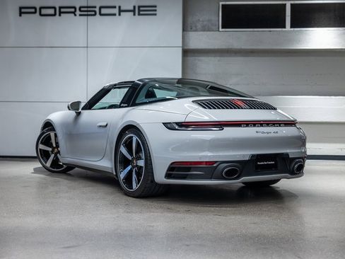 Used 2022 Porsche 911 Targa 4S w/ Premium Package image 3