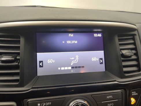 Used 2020 Nissan Pathfinder S AWD/4WD image 25