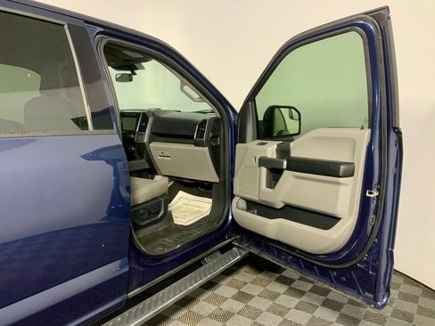 Used 2019 Ford F150 XLT w/ Equipment Group 302A Luxury AWD/4WD image 25