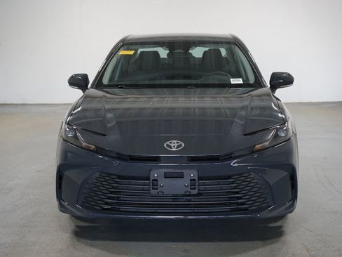 Used 2025 Toyota Camry LE FWD image 2