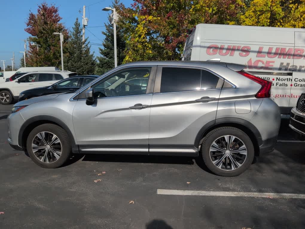 Used 2020 Mitsubishi Eclipse Cross SE FWD image 2