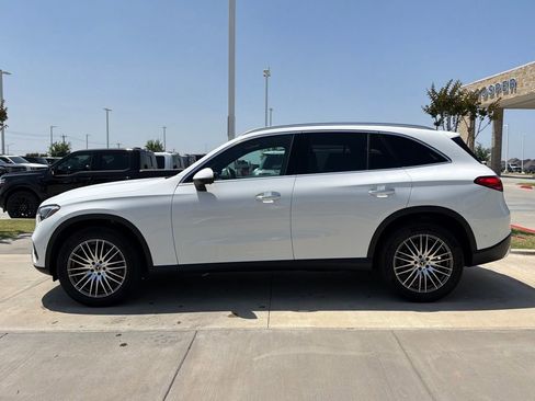 Used 2025 Mercedes-Benz GLC 300 image 7