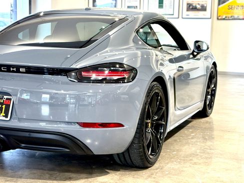 Used 2025 Porsche 718 Cayman S image 41