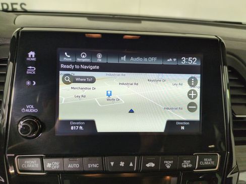 Used 2023 Honda Odyssey Elite image 19