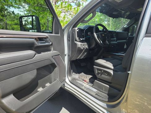 New 2026 Chevrolet Silverado 2500 LT AWD/4WD image 9