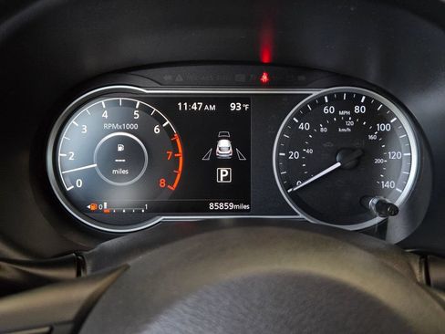 Used 2019 Nissan Kicks SV FWD image 22
