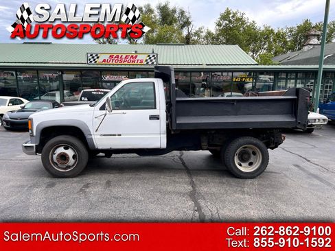 Used 2002 Chevrolet Silverado 3500 2WD Regular Cab HD image 1