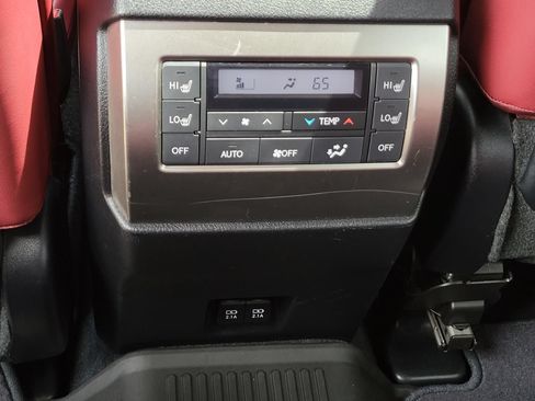Used 2023 Lexus GX 460 Premium w/ Premium Package AWD/4WD image 14