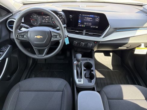 New 2026 Chevrolet Trax LS w/ LS Convenience Package image 2