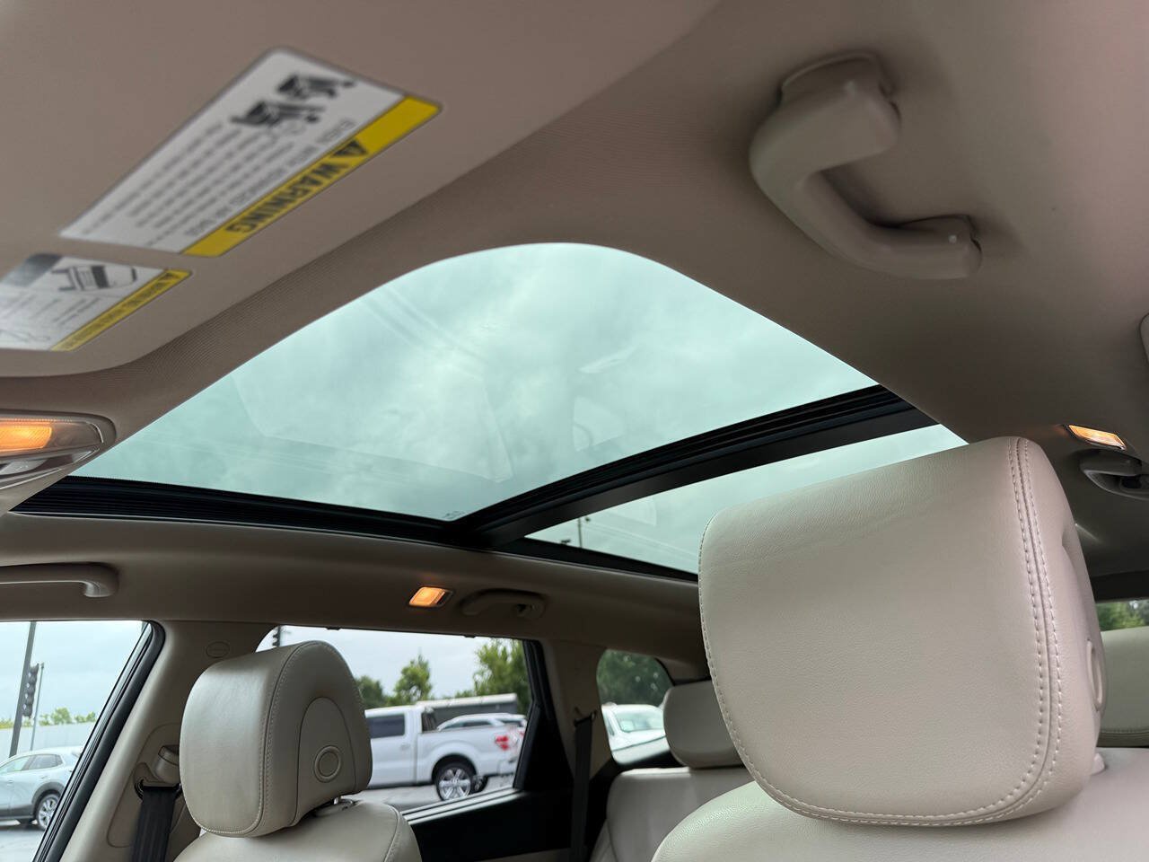 Used 2017 Hyundai Santa Fe FWD image 18