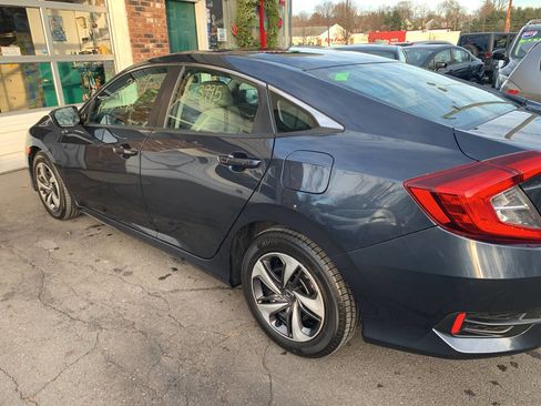 Used 2019 Honda Civic LX image 6