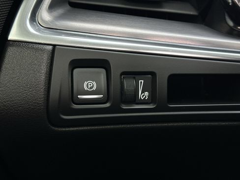 Used 2019 Cadillac XT5 Luxury image 18