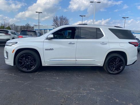 Used 2023 Chevrolet Traverse High Country w/ LPO, Floor Liner Package image 4