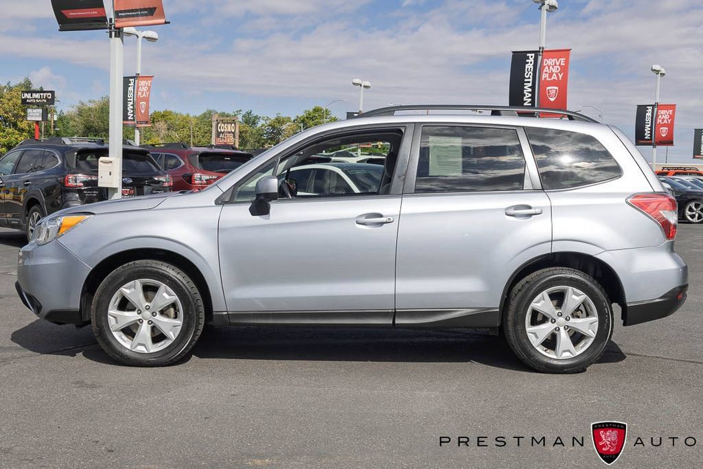 Used 2015 Subaru Forester 2.5i Premium AWD/4WD image 13
