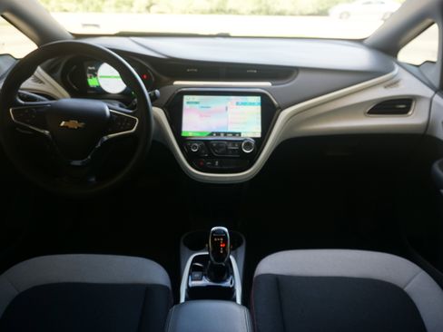 Used 2020 Chevrolet Bolt LT image 22