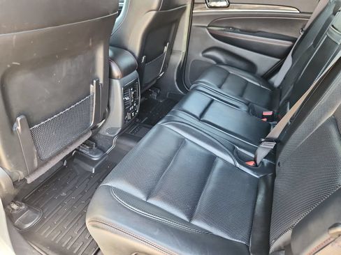 Used 2020 Jeep Grand Cherokee Trailhawk w/ Trailhawk Luxury Group AWD/4WD image 8