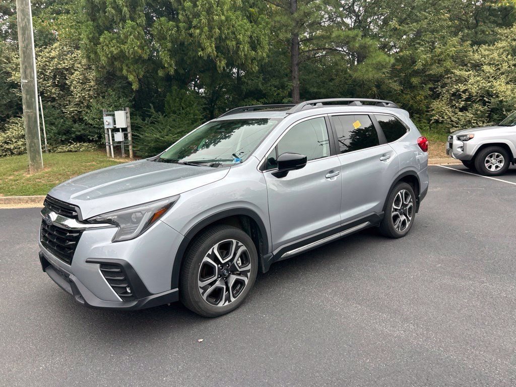 Used 2024 Subaru Ascent Limited w/ Technology Package AWD/4WD image 8