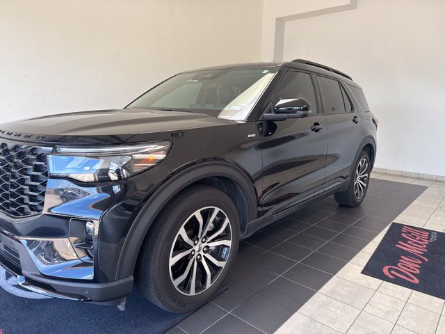 Used 2025 Ford Explorer ST-Line RWD image 4