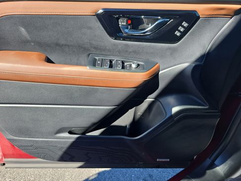 Used 2025 Subaru Forester Touring image 26